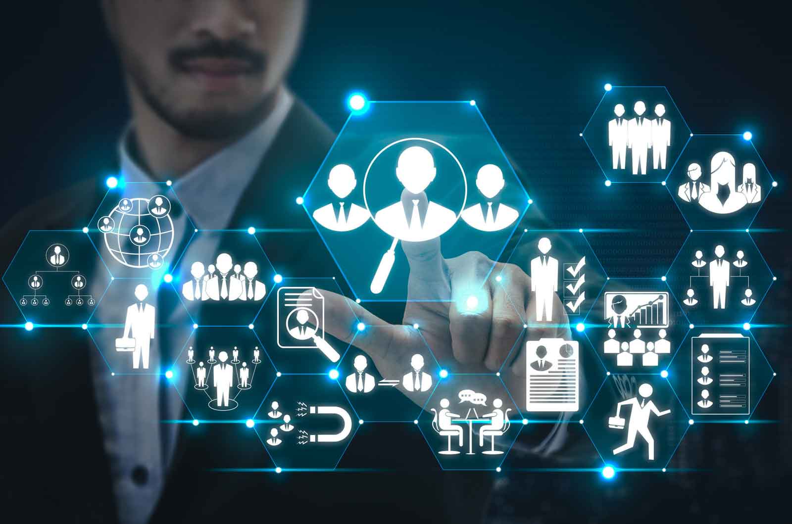 A adaptação do processo seletivo 100% online